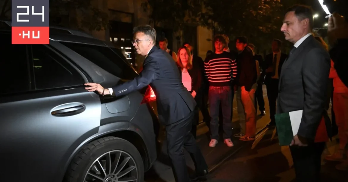 Hankó az első pillanattól csetlik-botlik