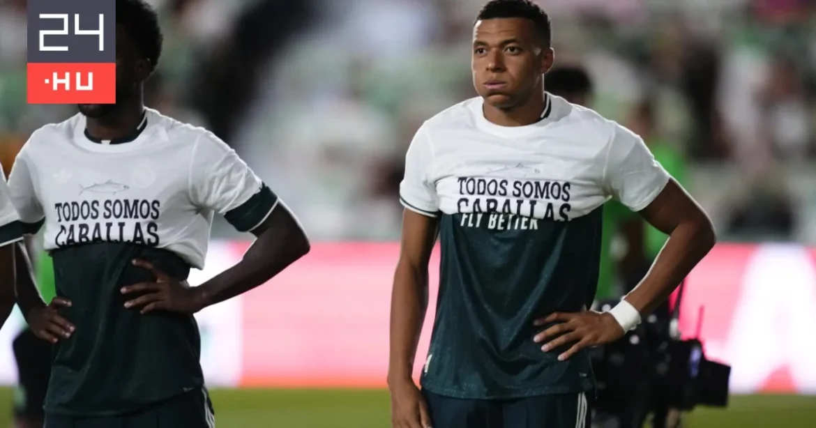 Mbappé és Vinícius felzúdulást keltett felcsavart pólóval