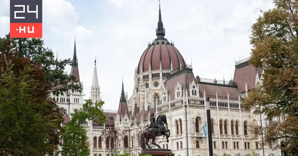 Megszavazták az ügynökakták nyilvánosságáról szóló törvényt
