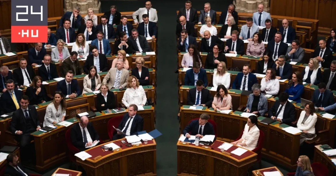 Több fontos törvényről szavaz kedden a parlament