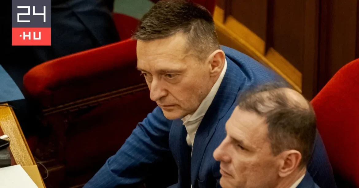 Toroczkai Rogánt és több volt minisztert is megcéloz