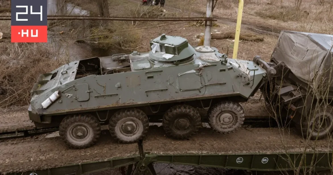 Ukrán robotkamikaze-csapatszállítók szabadítottak fel három települést