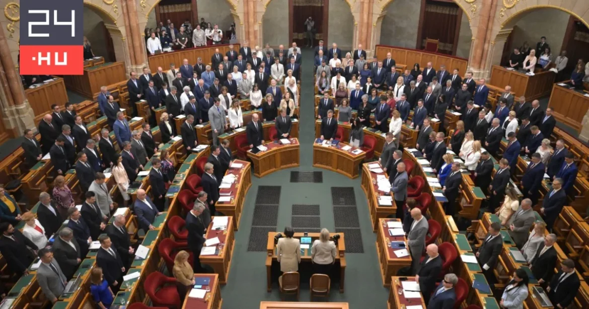 Zsúfolt menetrend vár a parlamenti őszi ülésszakra